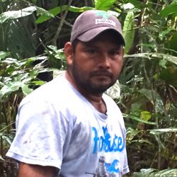 José Aguilar, un guardabosques que siempre está dispuesto a promulgar la conservación
